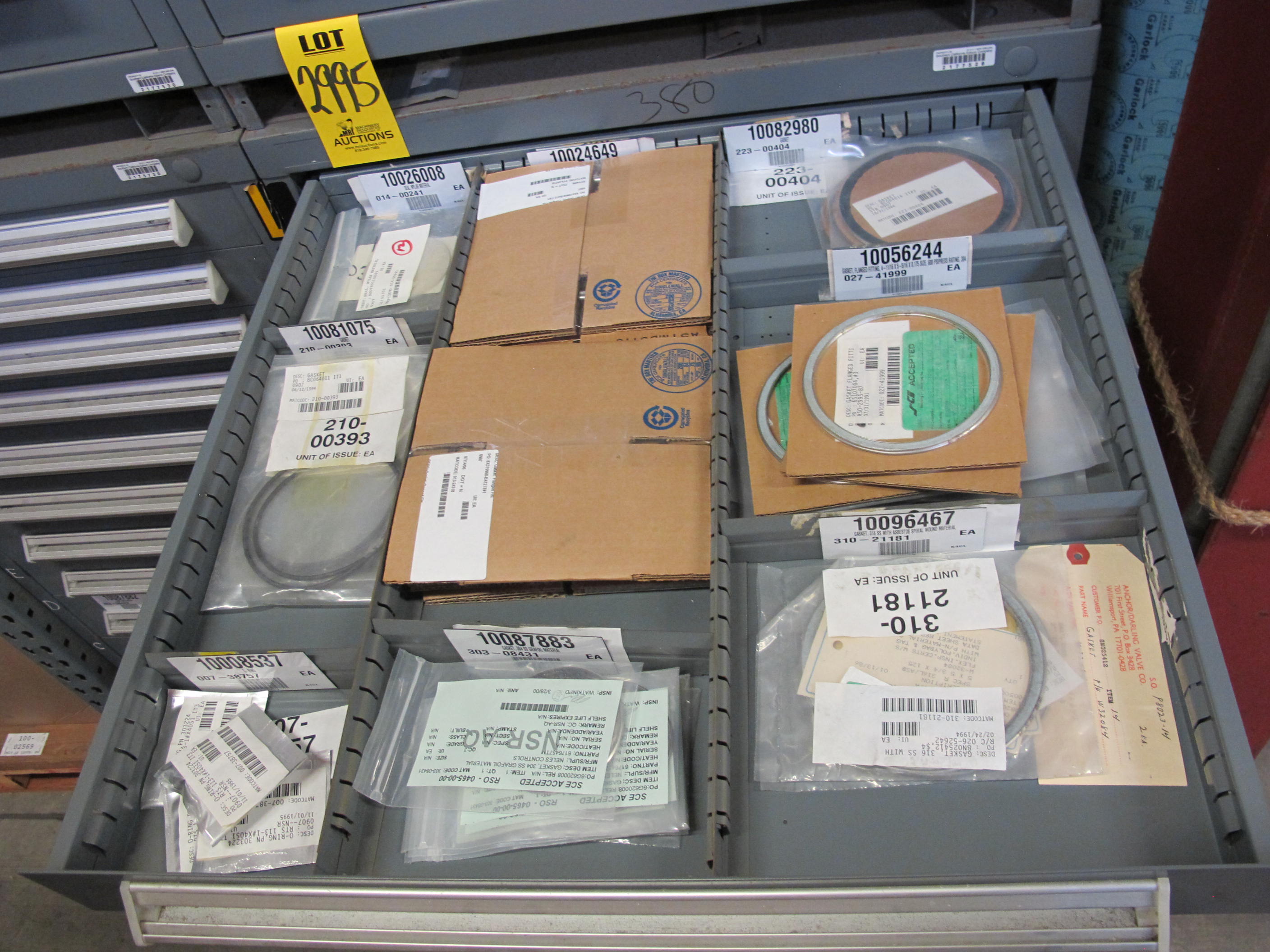 STANLEY VIDMAR HEAVY DUTY 12-DRAWER PARTS CABINET W/ CONTENTS (W-50) LOADING & HANDLING FEE $25-